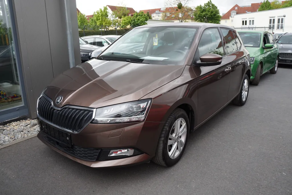 Skoda Fabia 1.0 TSI STYLE*MIRROR LINK*KAMERA*VOLL LED* Image 3