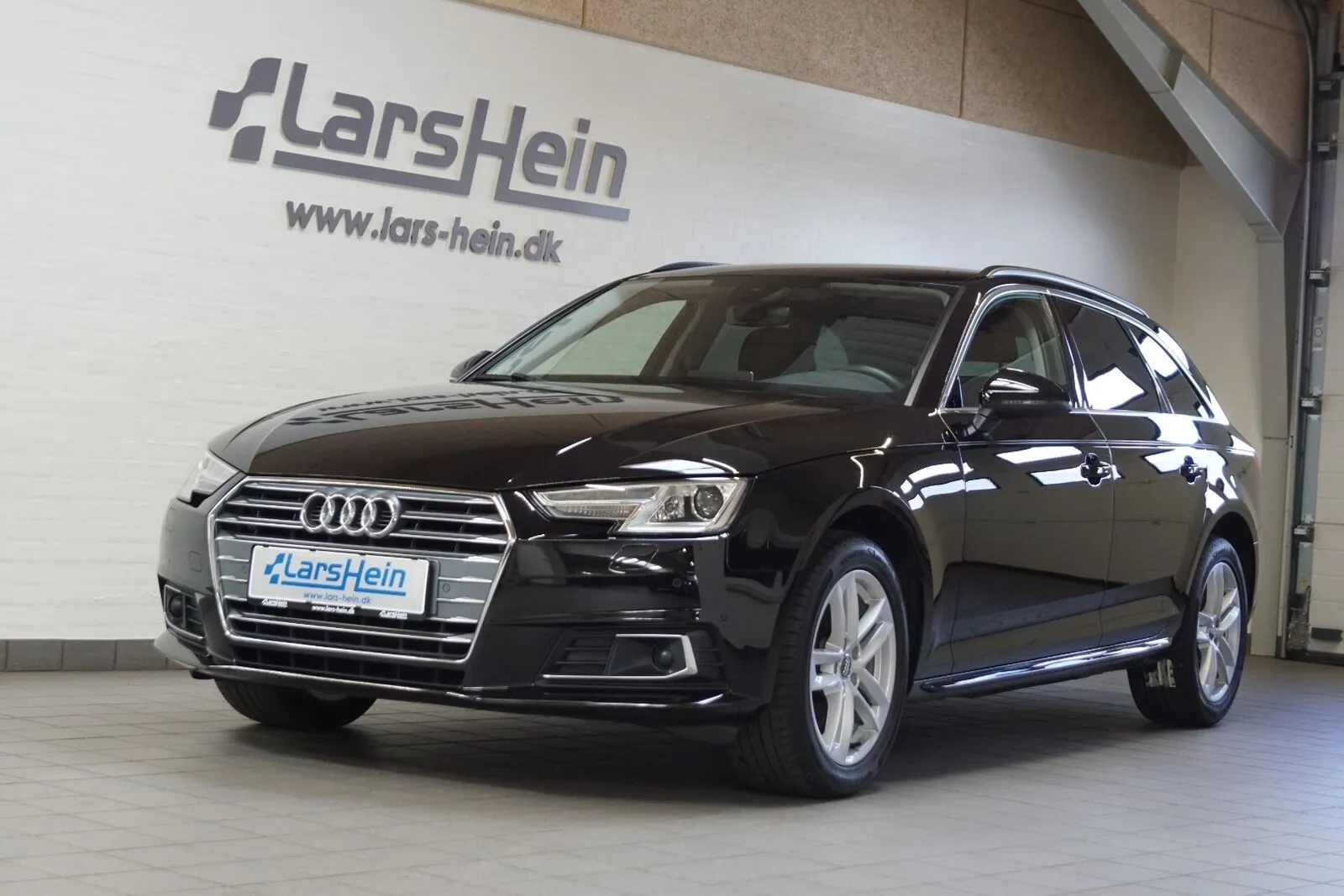 Audi A4 2,0 TDi 150 Sport Avant S-tr. 5d Image 1