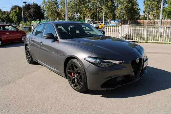 Alfa Romeo Giulia 2.2 Mjt SUPER AUTOMATIK *NAVIGACIJA,KAMERA Image 3