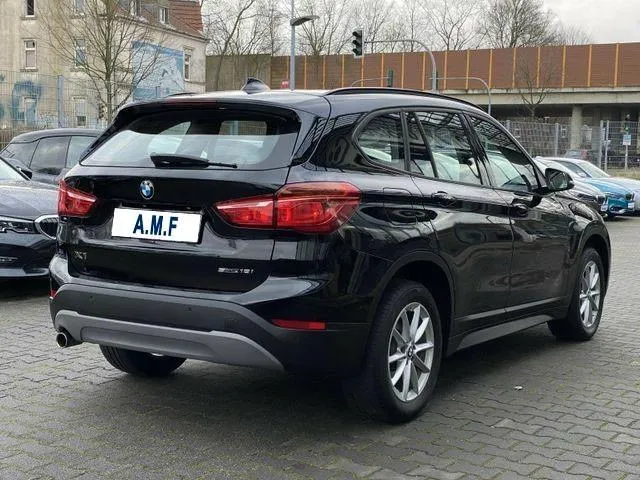 BMW X1 sDrive18i Advantage Image 5